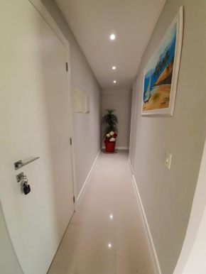 Apartamento praia Bombas com 2 quartos cobertura